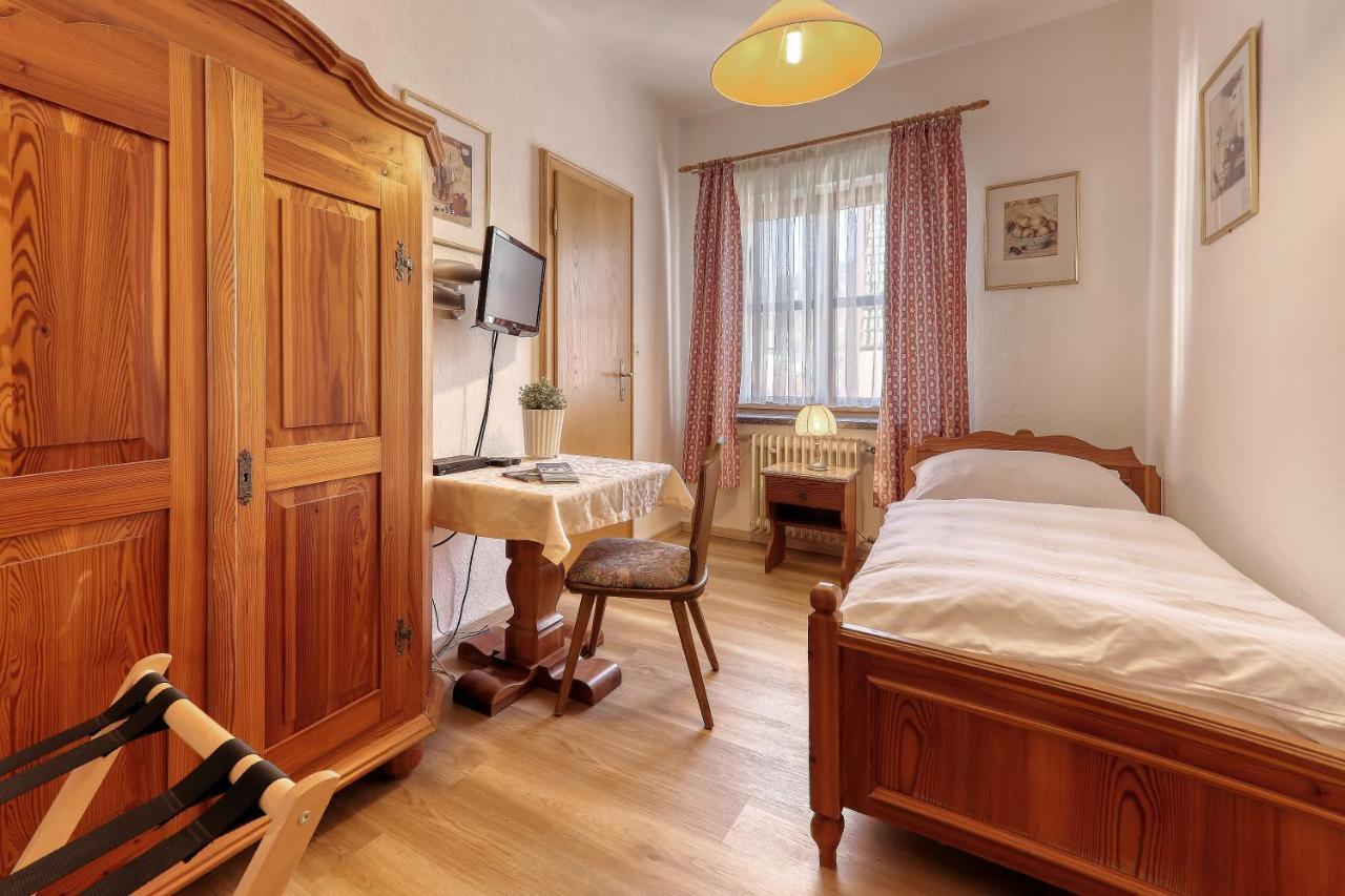 Hotel Bayerischer Hof 보덴마이스 외부 사진