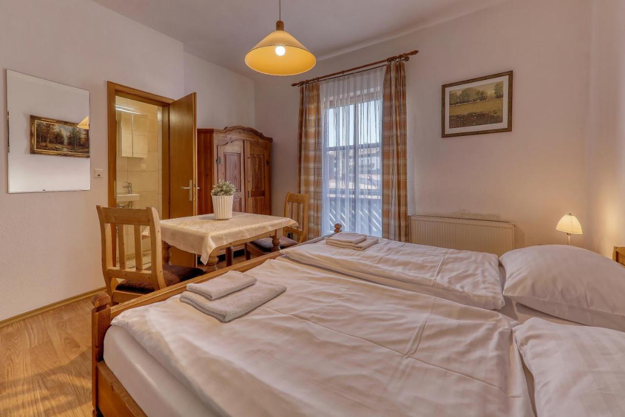 Hotel Bayerischer Hof 보덴마이스 외부 사진